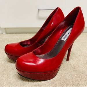 Steven Madden red patent leather platform heels